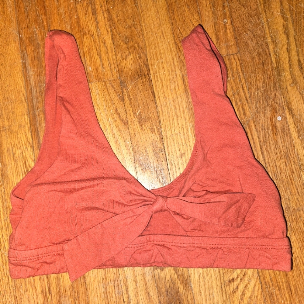 Colsie burnt orange top with bow tie in front size M
